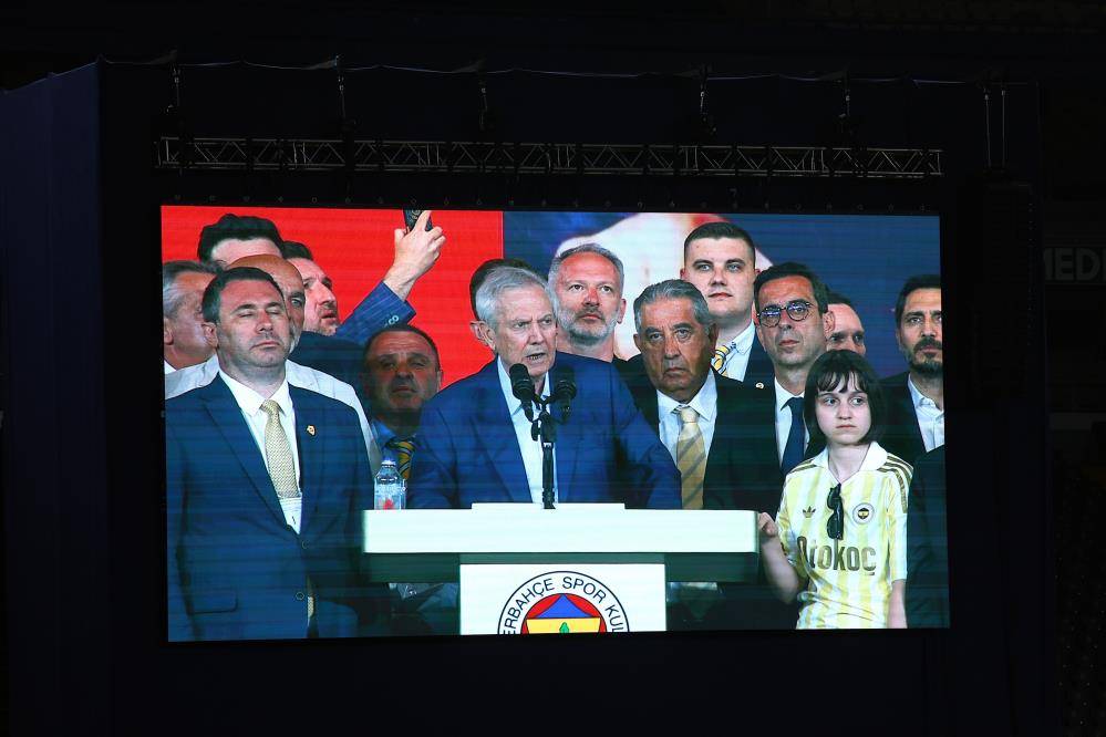 Fenerbahçe camiasında Aziz Yıldırım'dan kritik mesajlar! 4