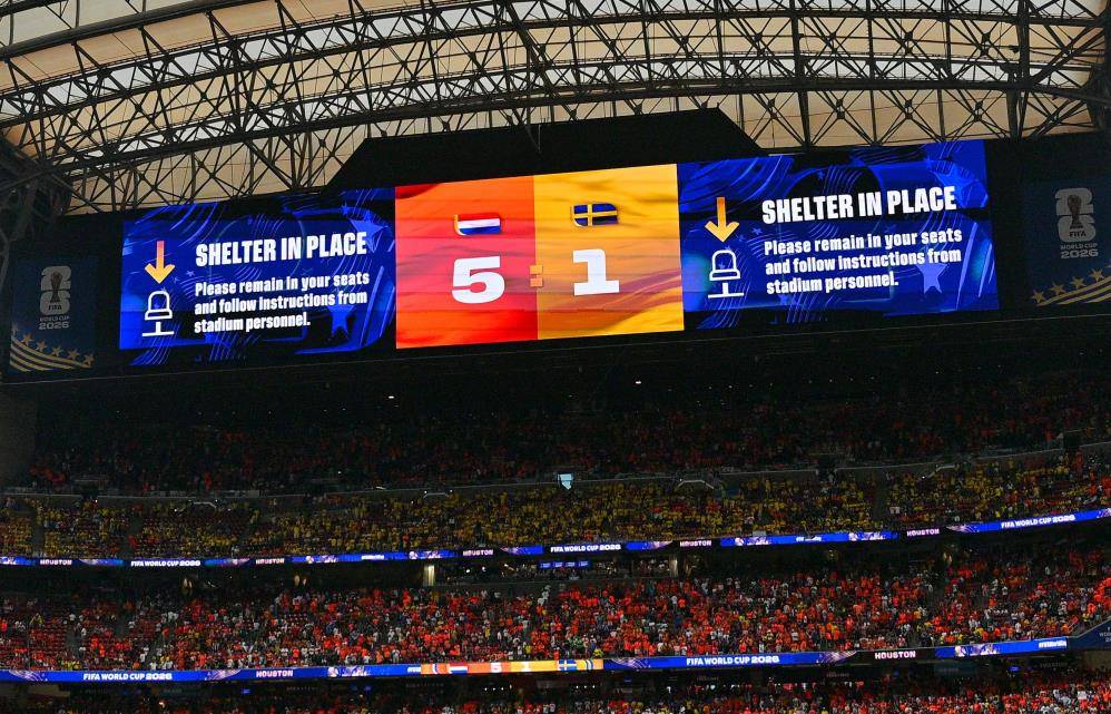 Hollanda İsveç'e patladı (5-1) 1
