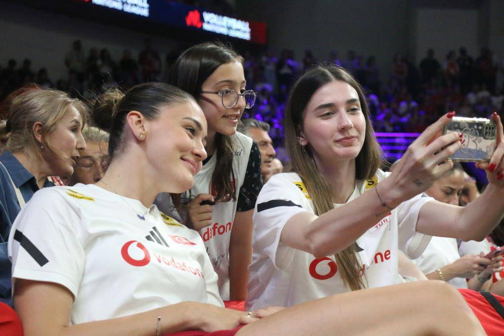 Filenin Sultanları Çin'i devirdi 1