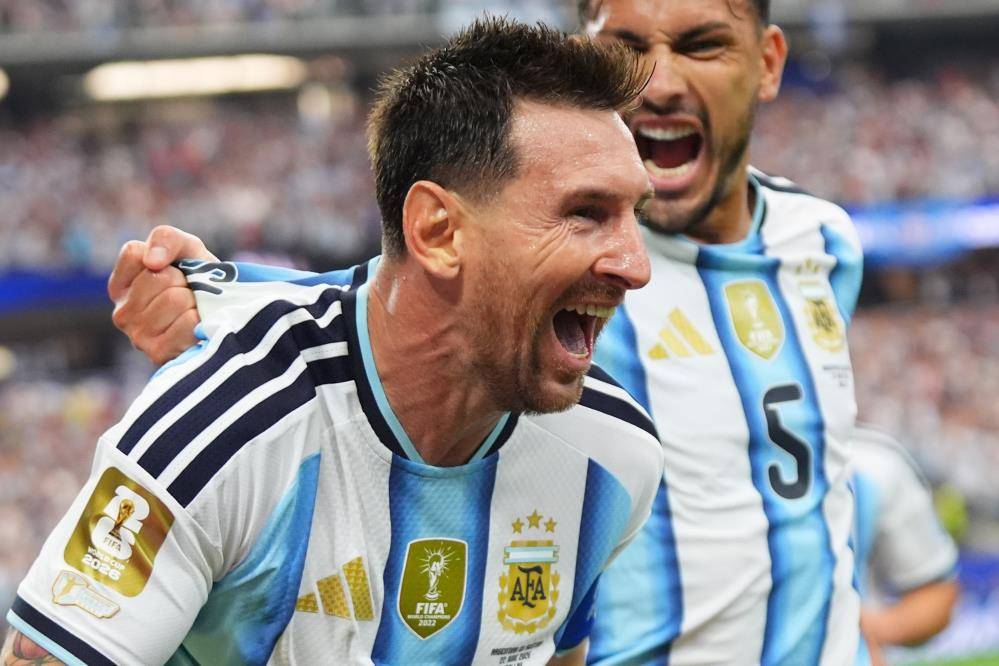 Messi'li Arjantin Dünya Kupası'nda dolu dizgin! 1