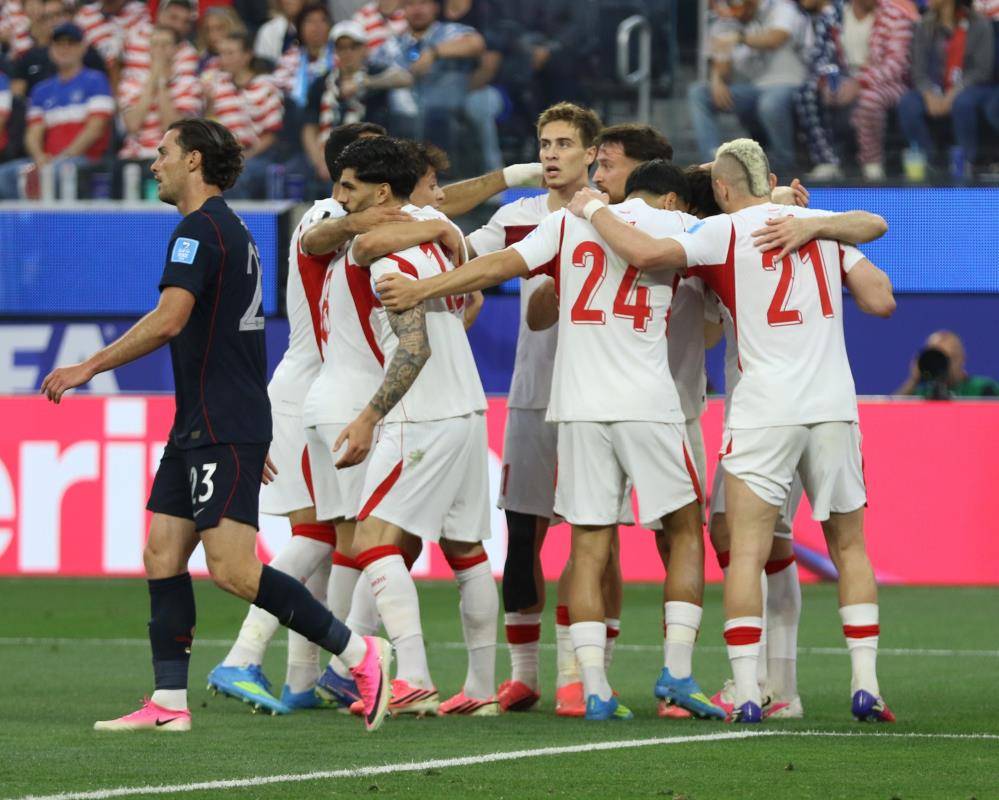 Montella Dünya Kupası'nda kaç oyuncuya şans verdi? 1