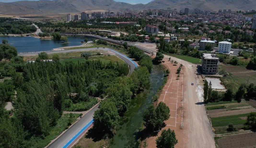 Teklif Konya’dan geldi! 25 ilçeye il olma kapısı aralandı, işte o ilçeler 28