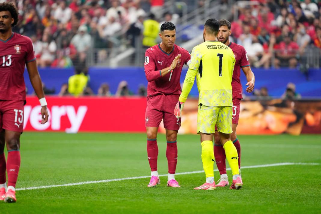Ronaldo'nun gözyaşları sel oldu... Portekiz:0 İspanya:1 4