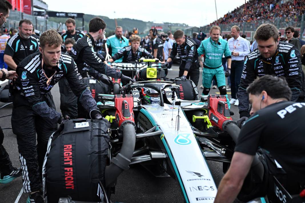 Formula 1'de İtalyan 'Kimi Antonelli' fırtına gibi! 2