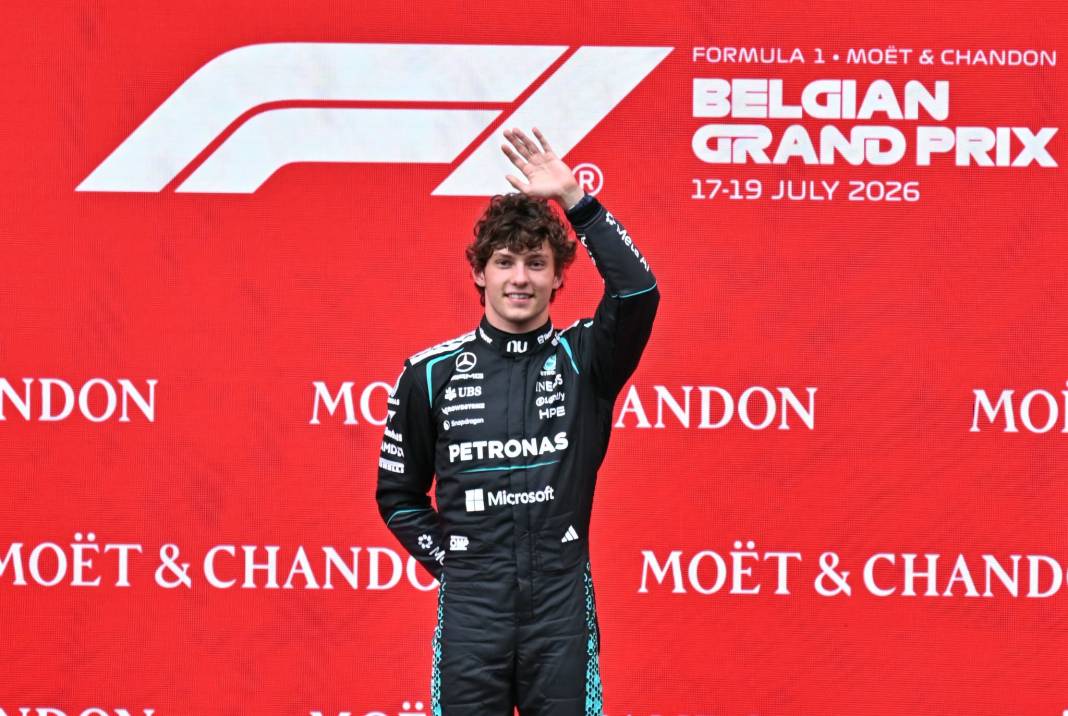 Formula 1'de İtalyan 'Kimi Antonelli' fırtına gibi! 1