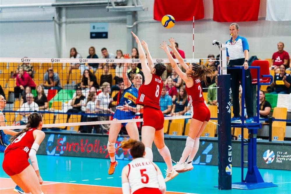 Genç Sultanlar Avrupa ikincisi oldu 1