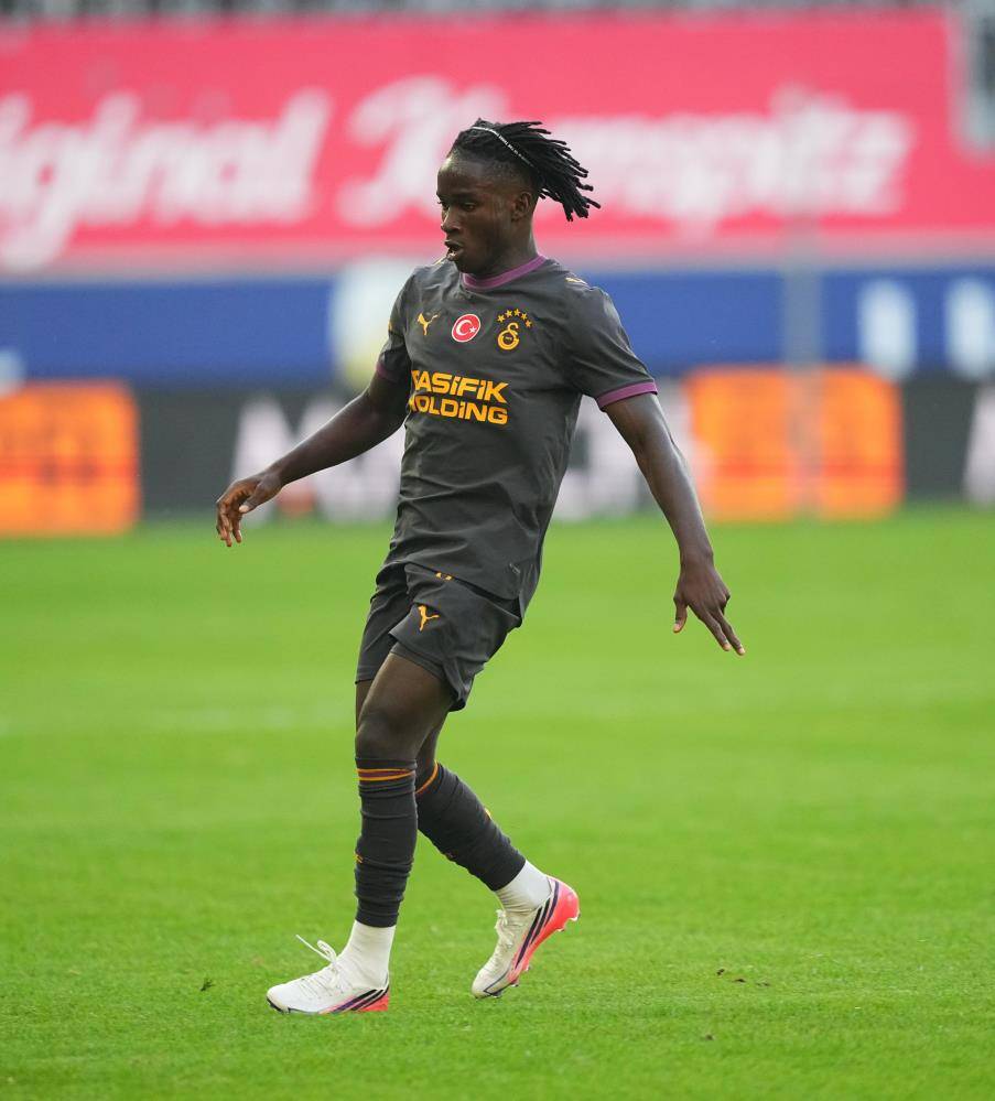 Galatasaray'da Dursun Özbek yönetimi neden transfer yapmıyor? 4