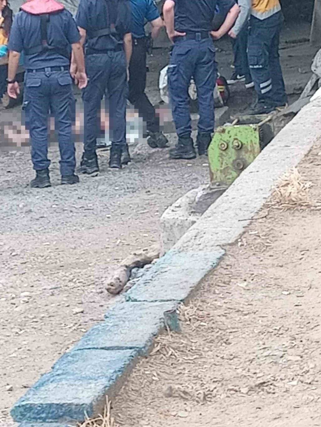 Midye toplamak için denize giren bir grup vatandaş cesetle karşılaştı 2