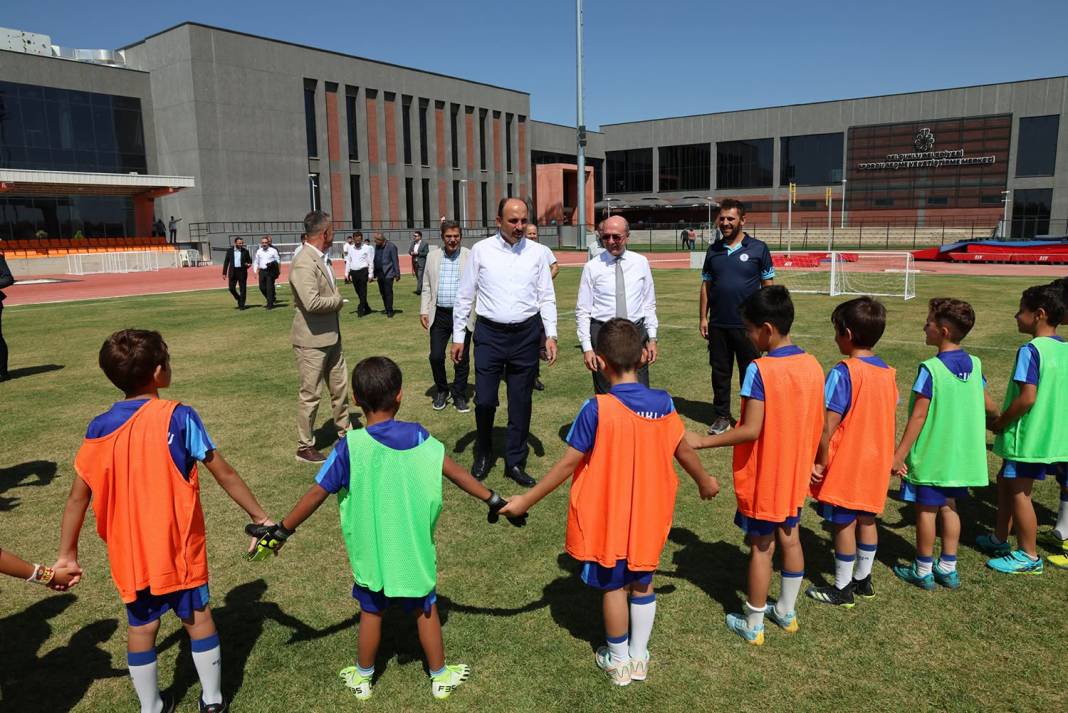 Selçuklu Belediyesi Sporcu Seçme ve Yetiştirme Merkezi tıklım tıklım... 3