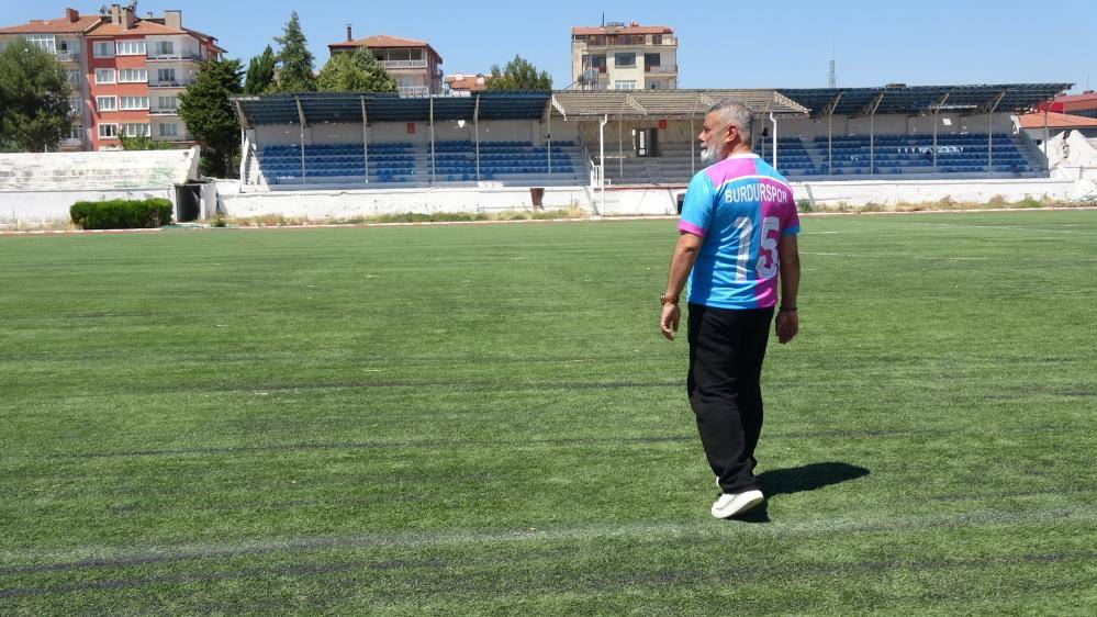 Türkiye'nin 71 yıllık stadyumu yıkılıyor 3