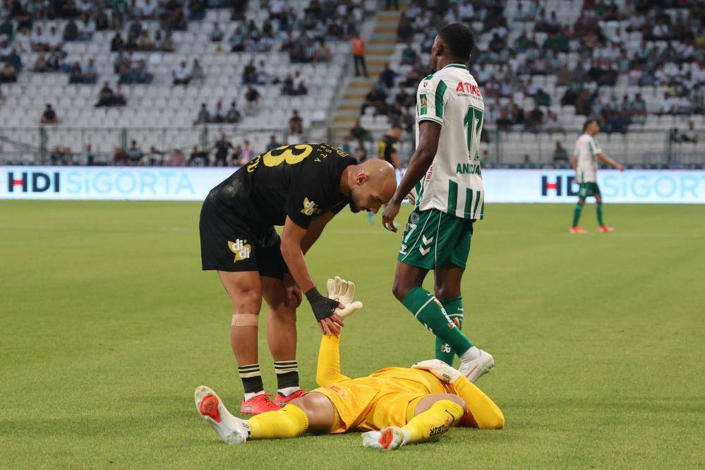 Konyaspor'da Çaykur Rizespor mağlubiyetinin sebebi ne? 16