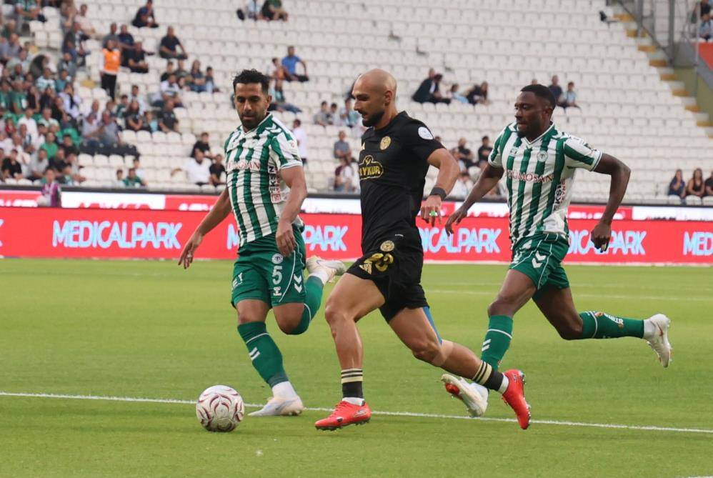 Konyaspor'da Çaykur Rizespor mağlubiyetinin sebebi ne? 9