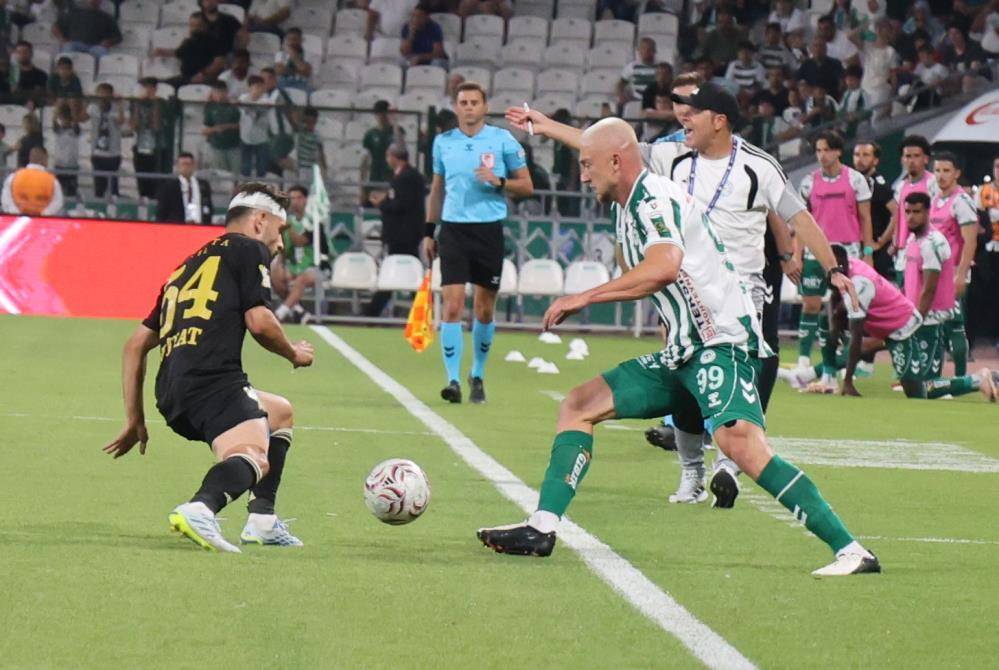 Konyaspor'da Çaykur Rizespor mağlubiyetinin sebebi ne? 8