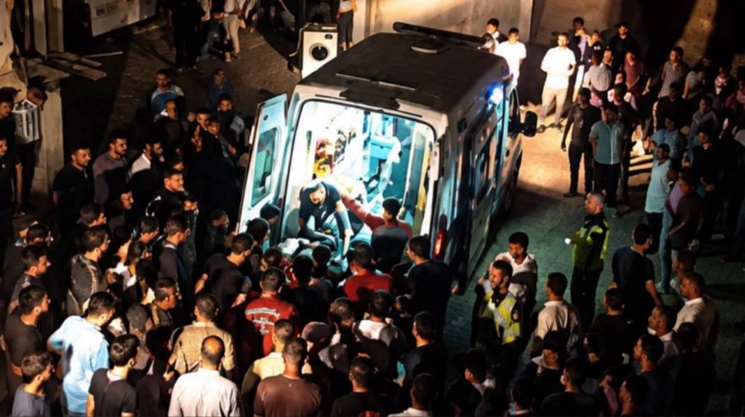 İtfaiye aracı ile duvar arasına sıkıştı: Uzman çavuş hayatını kaybetti 1