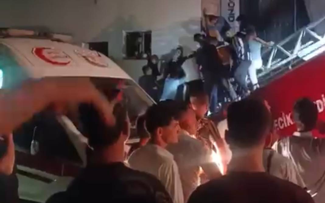 İtfaiye aracı ile duvar arasına sıkıştı: Uzman çavuş hayatını kaybetti 6