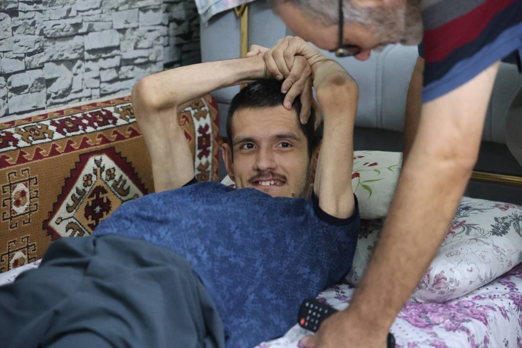 Konya’da bir babanın 26 yıllık mücadelesi! Ömrünü oğluna adadı 7