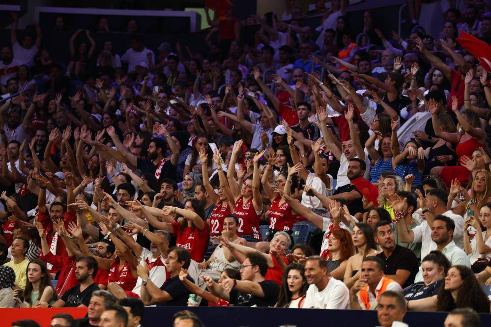 A Milli Kadın Voleybol Takımı, namı diğer Filenin Sultanları coştu 8