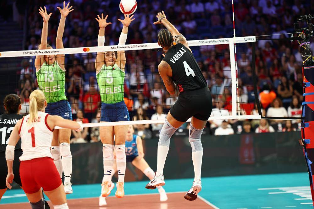 A Milli Kadın Voleybol Takımı, namı diğer Filenin Sultanları coştu 4
