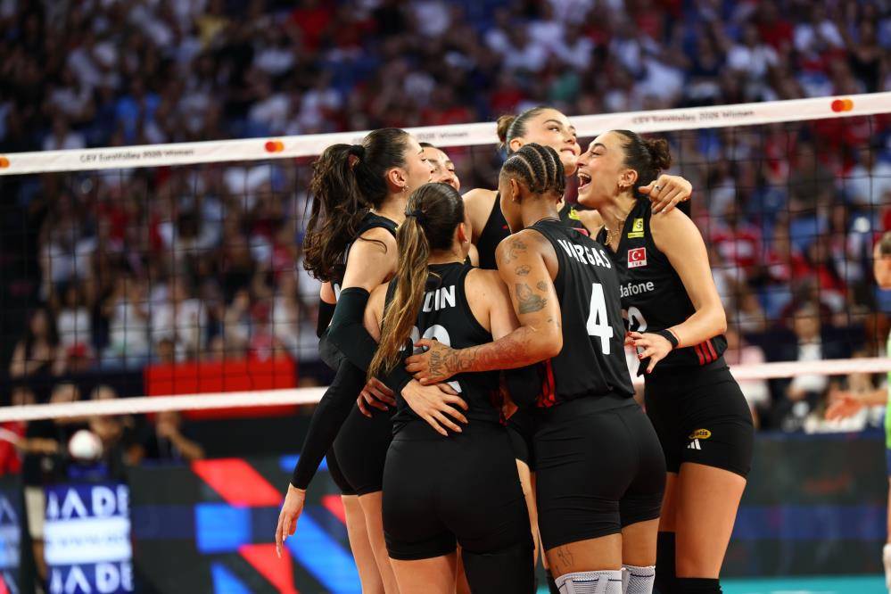 A Milli Kadın Voleybol Takımı, namı diğer Filenin Sultanları coştu 2