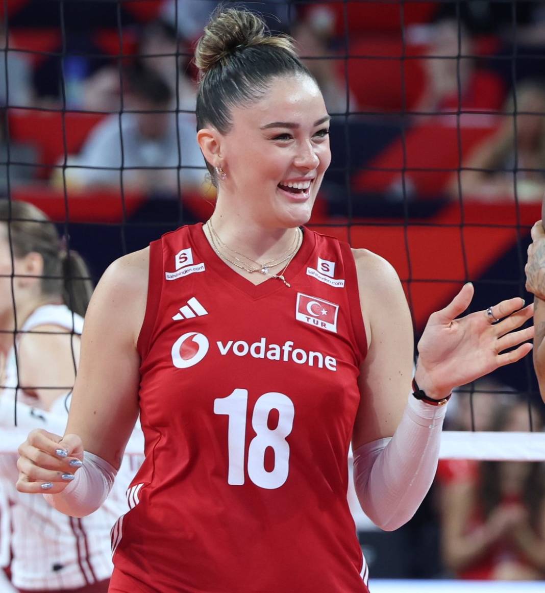 Milli Voleybolcu 'Zehra Güneş' kimdir? 2