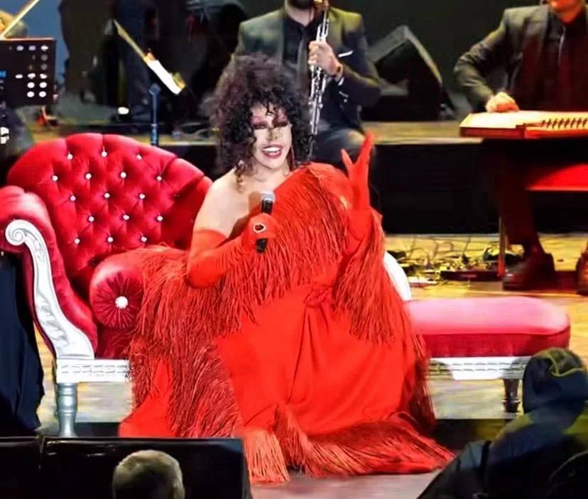 Diva Bülent Ersoy'dan muhteşem konser 2