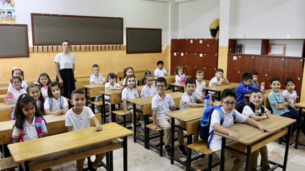 Ara tatil kalkıyor mu? Bakan Tekin canlı yayında açıkladı 6