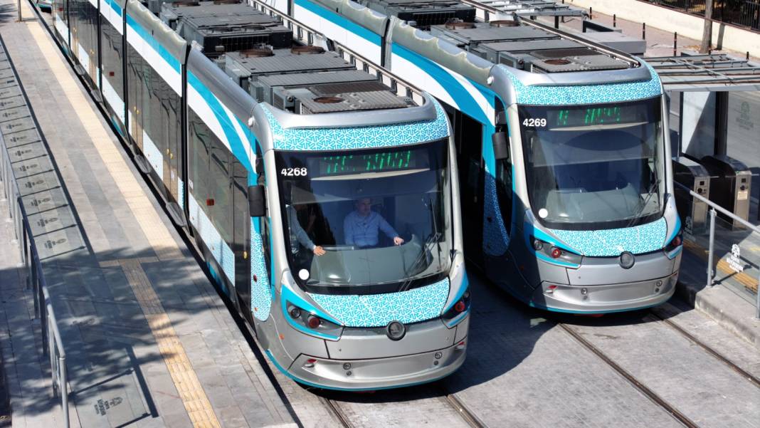 Adliye-Şehir Hastanesi tramvay hattında son durum ne? Başkan Altay 'vatman' olup açıkladı... 3