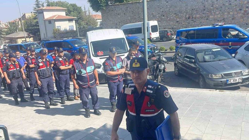 18 yıllık faili meçhul cinayette yeni gelişme! 7 şüpheli adliyeye sevk edildi 3