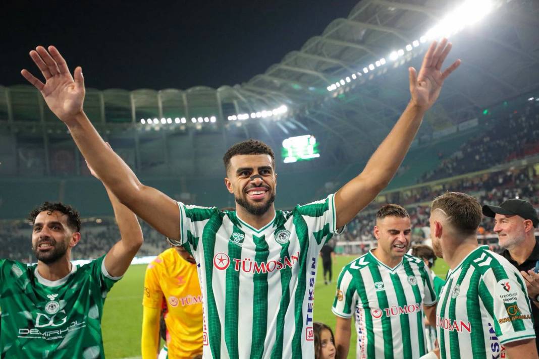Konyaspor-Trabzonspor maçından çok özel kareler... 23