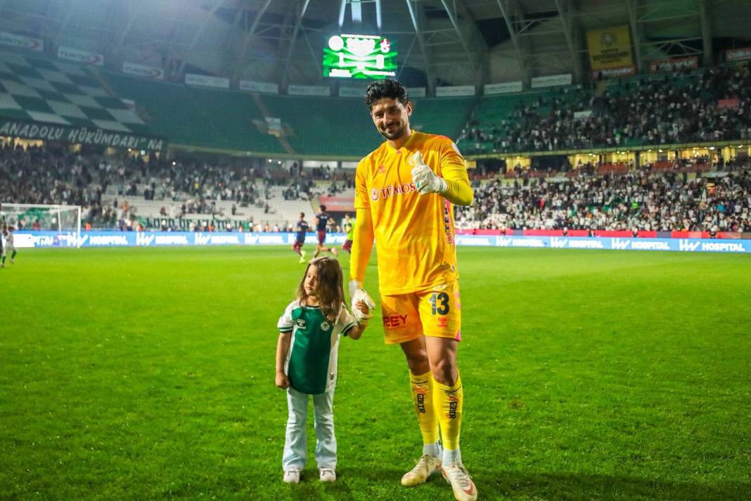 Konyaspor-Trabzonspor maçından çok özel kareler... 7