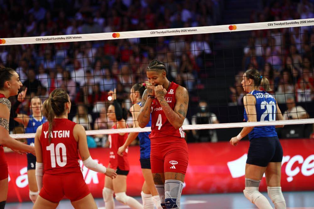 Sultan gibi sultan! A Milli Kadın Voleybol Takımı çeyrek finalde... 11