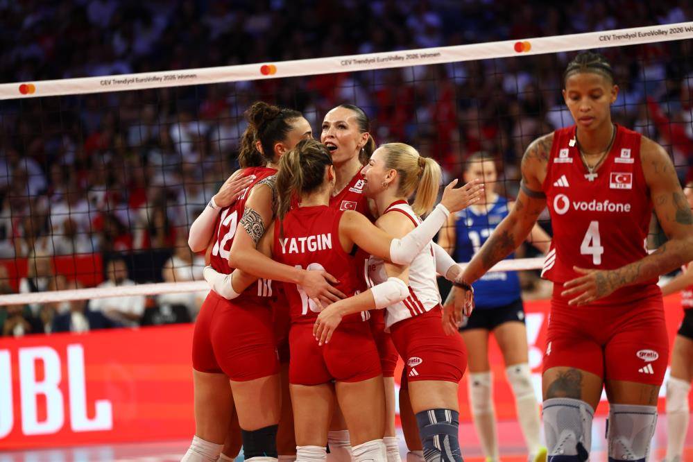Sultan gibi sultan! A Milli Kadın Voleybol Takımı çeyrek finalde... 8