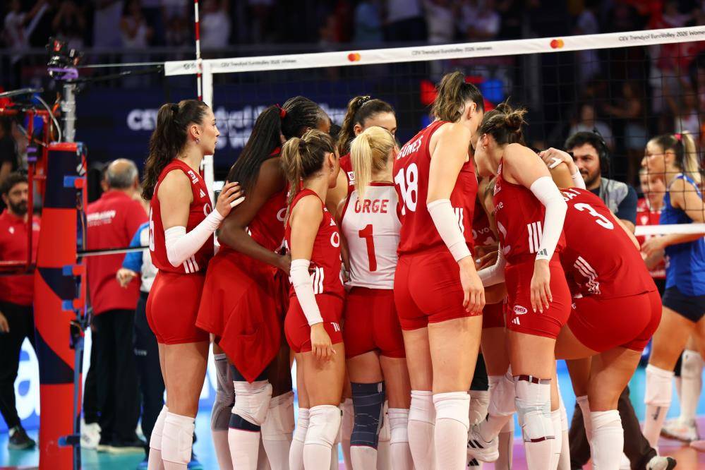 Sultan gibi sultan! A Milli Kadın Voleybol Takımı çeyrek finalde... 1
