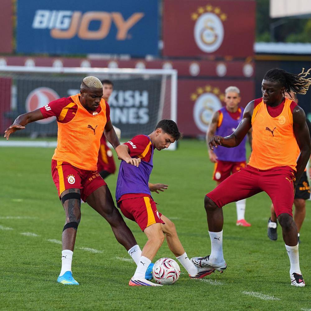 Rafael Leao, Galatasaray'da başarı yakalar mı? 1