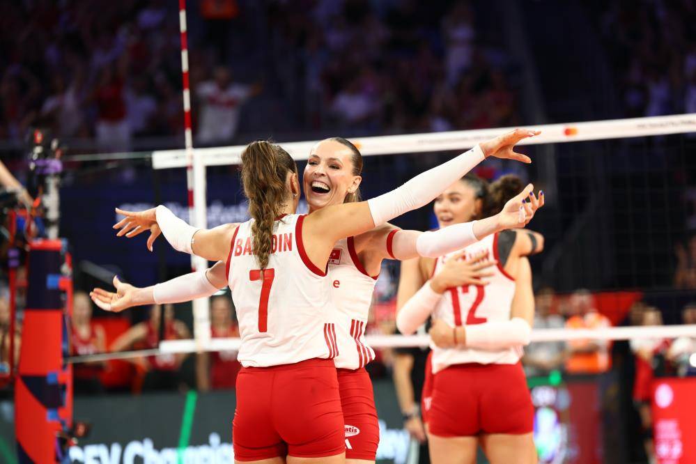 Süpersiniz kızlar! A Milli Kadın Voleybol Takımı  Almanya'yı ezdi 2