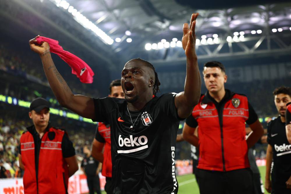 Fenerbahçe Beşiktaş derbisinden çok özel kareler... 7