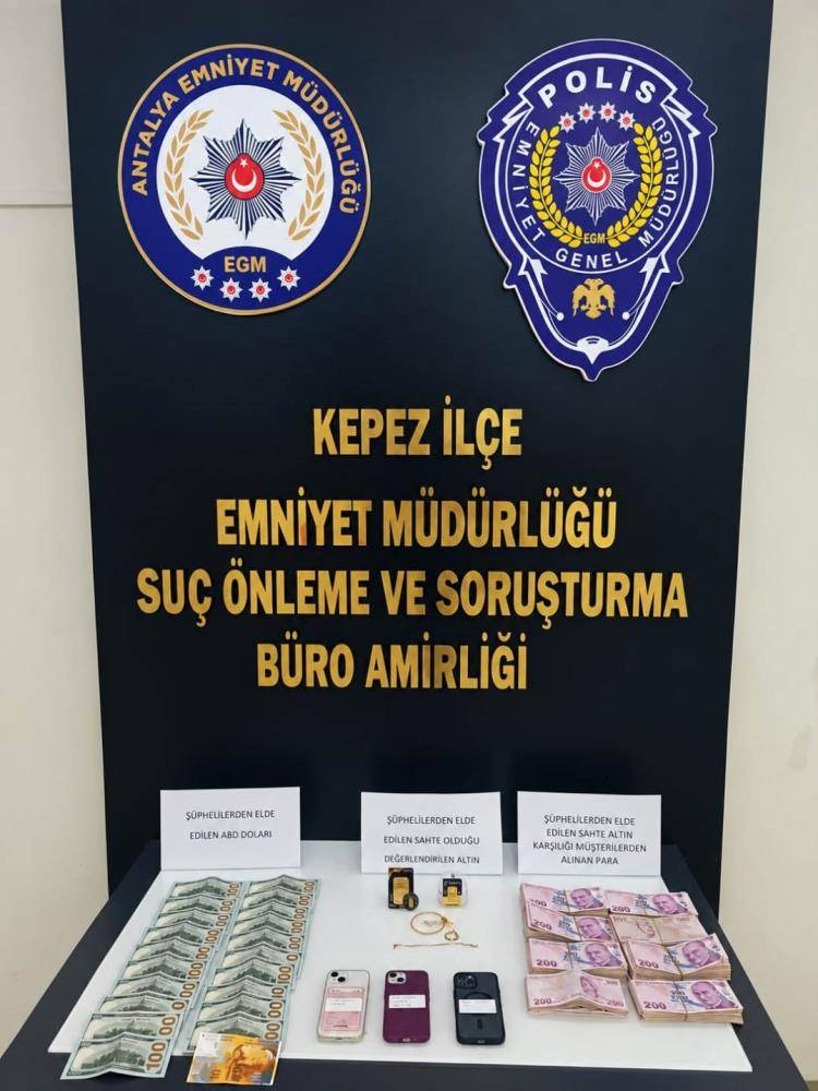 Sahte altınlarla tüm Türkiye'yi dolandıracaklardı... 6
