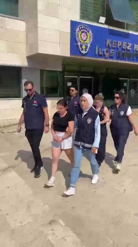 Sahte altınlarla tüm Türkiye'yi dolandıracaklardı... 3