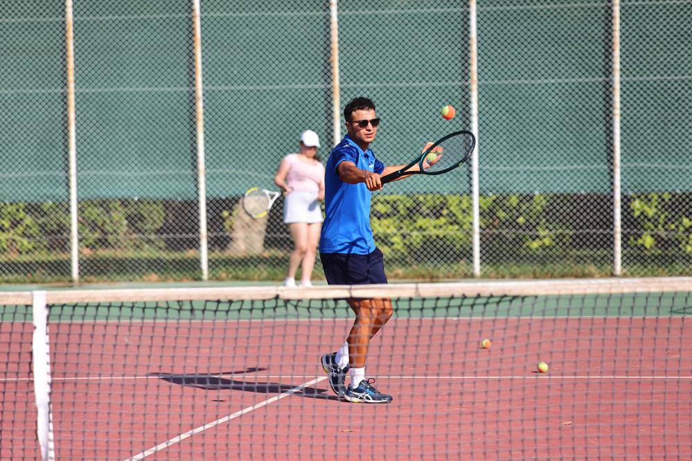 Antalya'da tenis oynamak bir başka 2