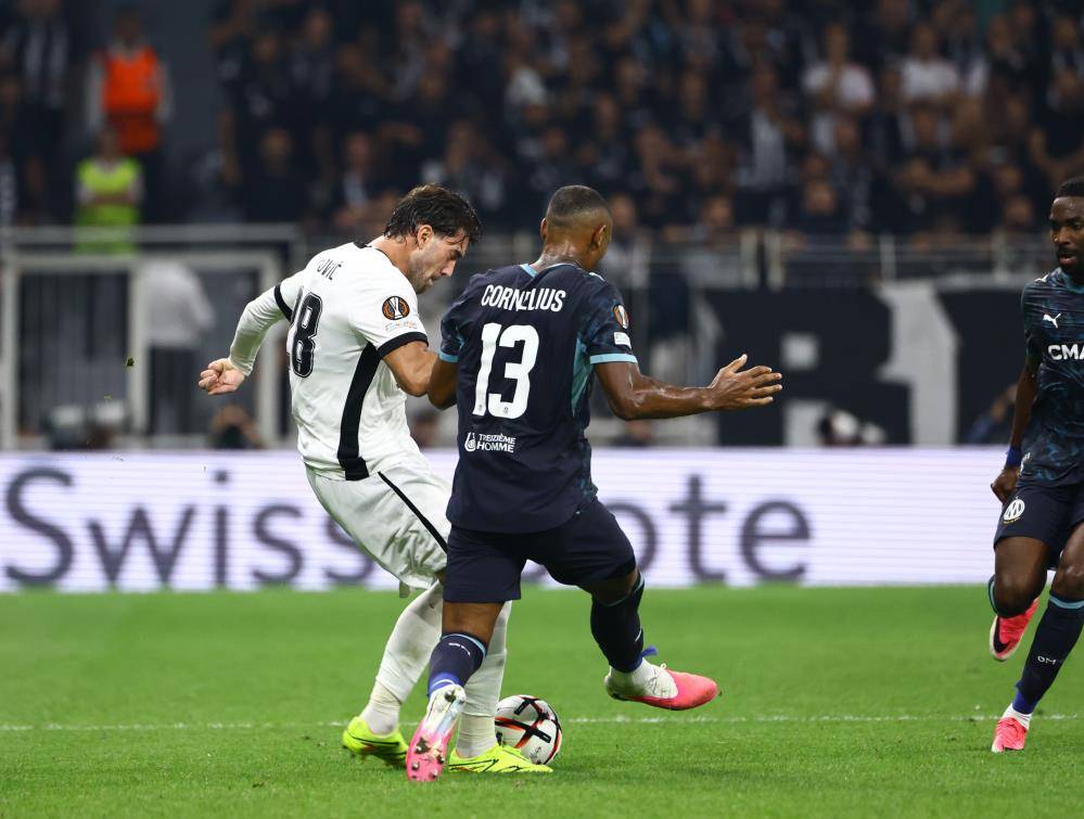 Beşiktaş Marsilya'ya gol oldu yağdı 12