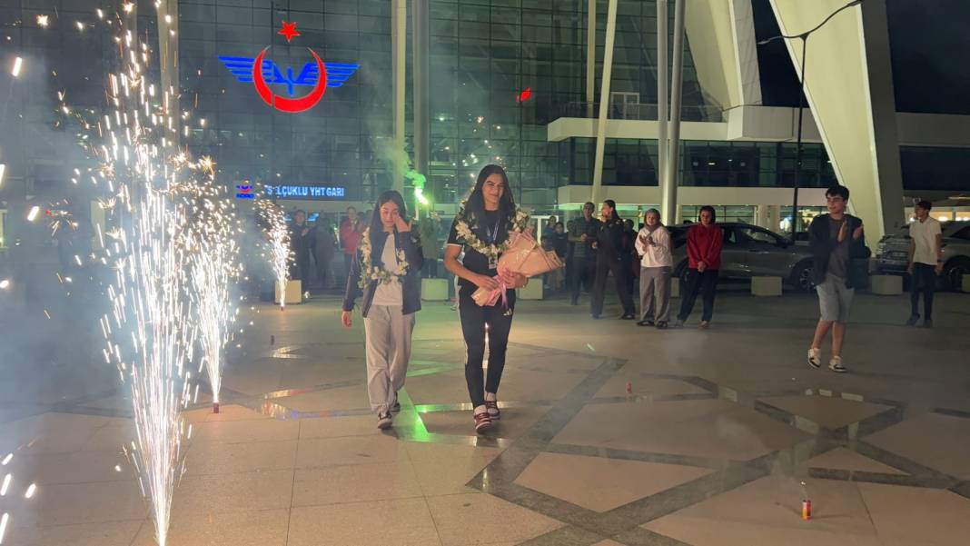 Sinem Oruç'a coşkulu karşılama 2