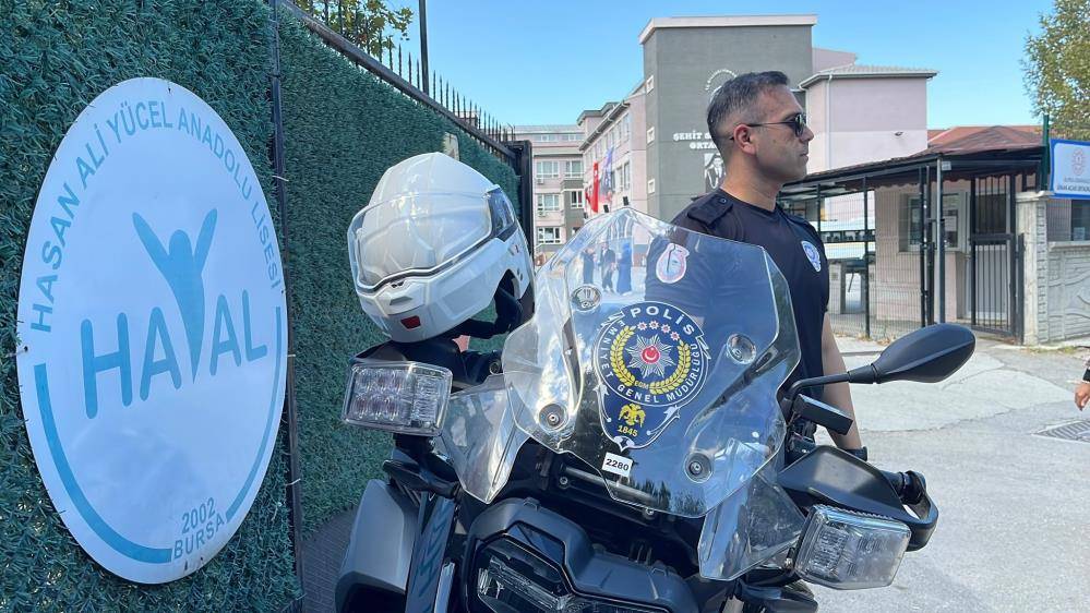 Öğrenciler okula döndü, polis ekipleri harekete geçti! İşte alınan önlemler 5