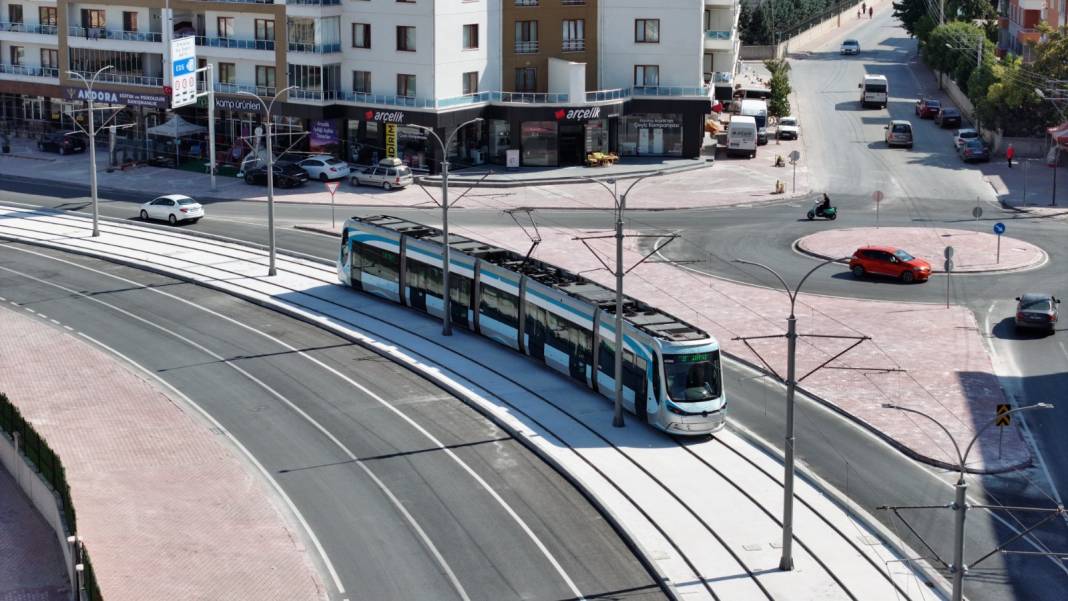 Adliye-Şehir Hastanesi tramvay hattında son durum ne? Başkan Altay 'vatman' olup açıkladı... 4