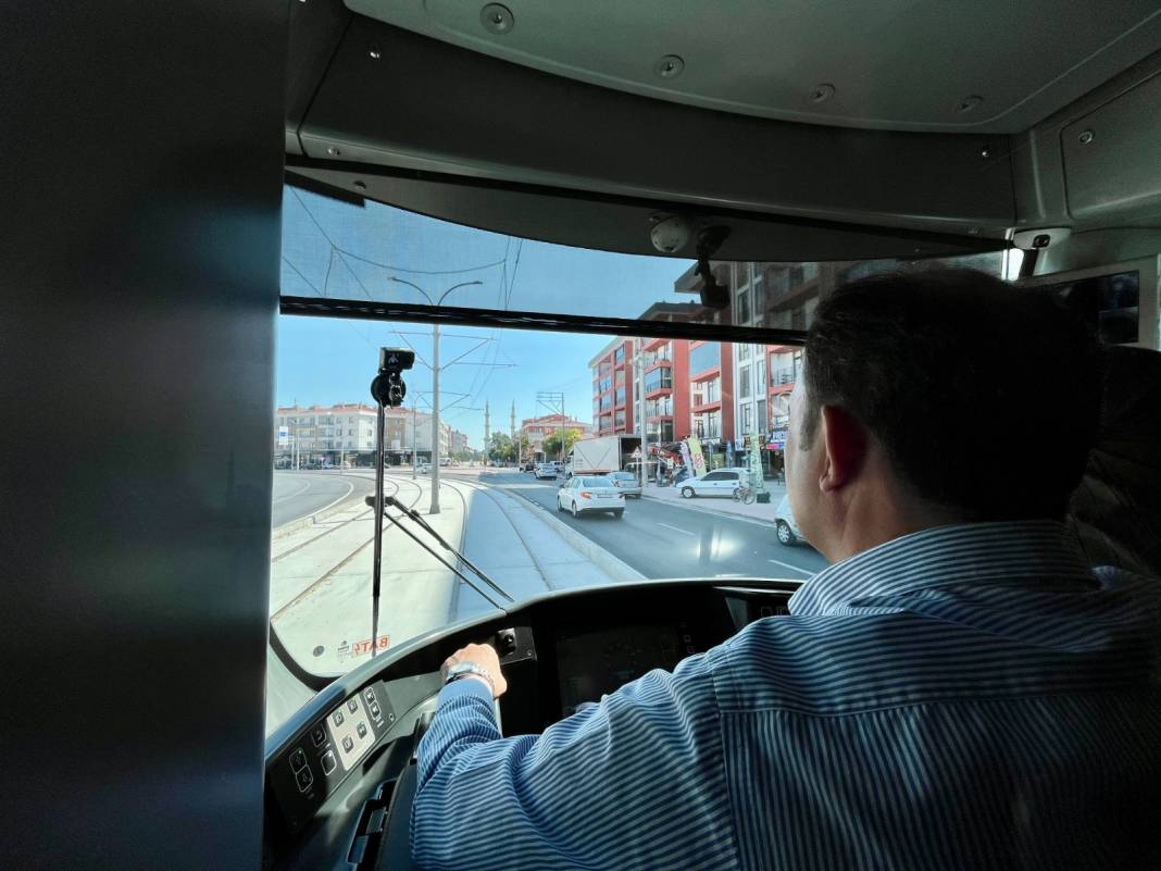 Adliye-Şehir Hastanesi tramvay hattında son durum ne? Başkan Altay 'vatman' olup açıkladı... 2