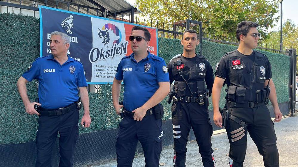 Öğrenciler okula döndü, polis ekipleri harekete geçti! İşte alınan önlemler 4