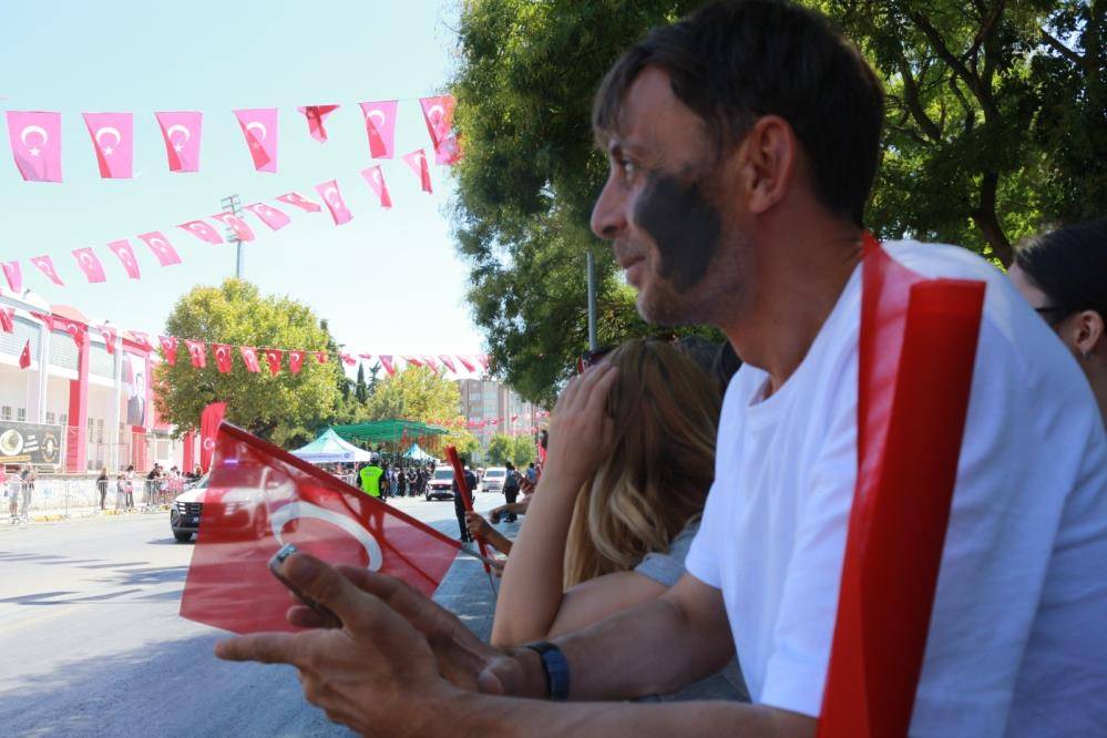 Sokağa çıktılar, herkesi korkuttular! Balıkesir’de renkli görüntüler 10
