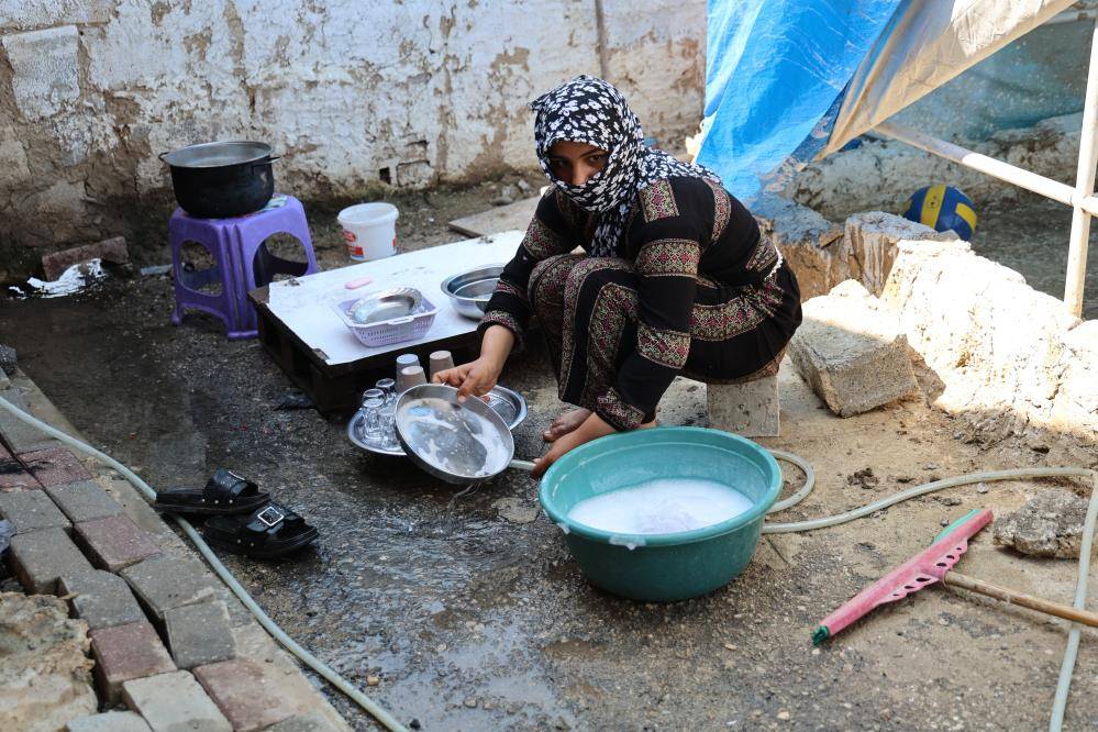 Ev sahibi olacaktı, ahırda yaşamaya başladı! 3