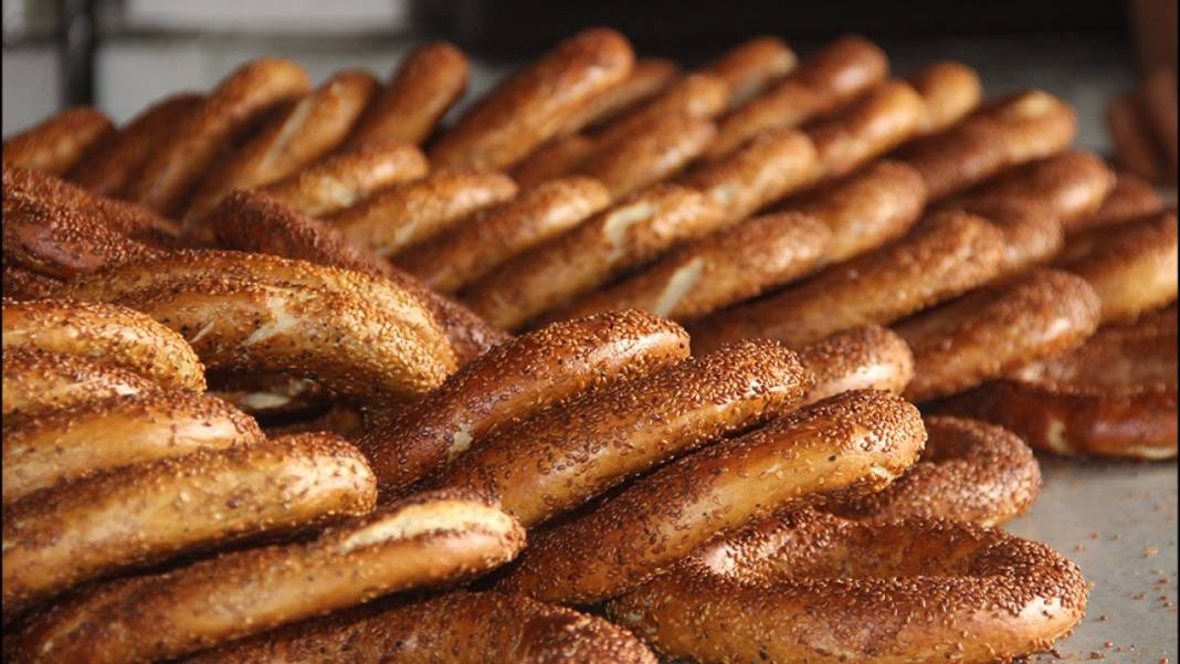 İstanbul’daki bir simit fiyatına Konya’da tam 6 simit alınabiliyor! 11