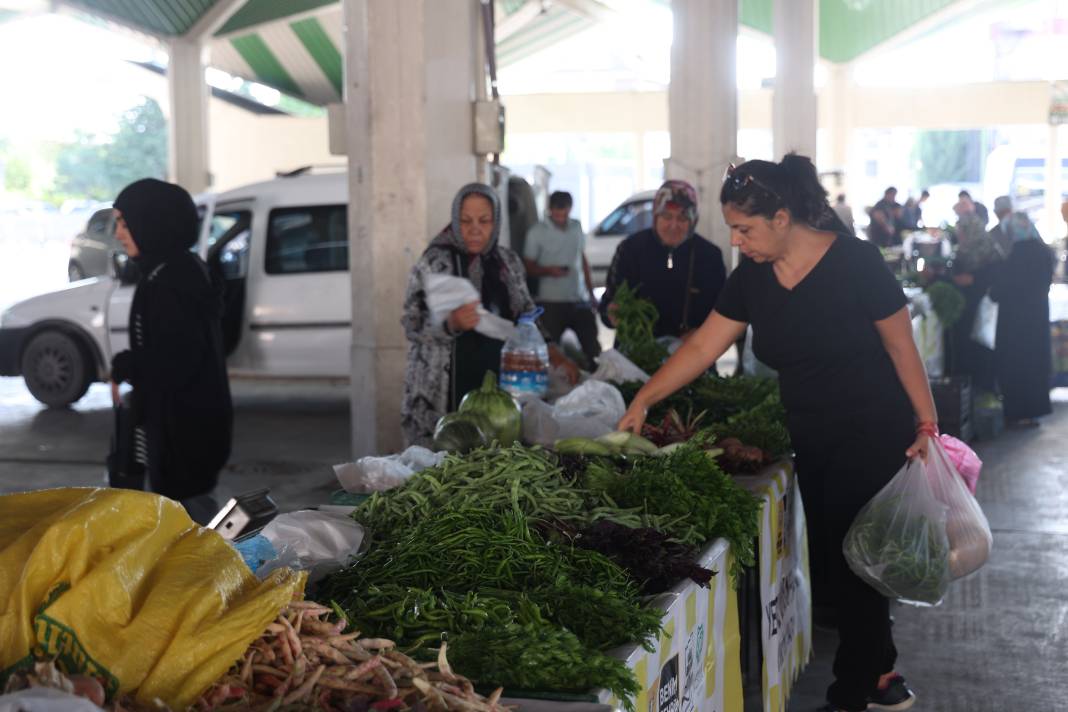 Konya’daki bu pazarda üreticiyle tüketici arasında aracı yok! 4