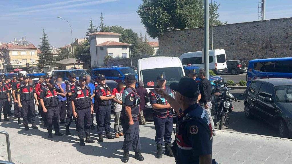 18 yıllık faili meçhul cinayette yeni gelişme! 7 şüpheli adliyeye sevk edildi 5